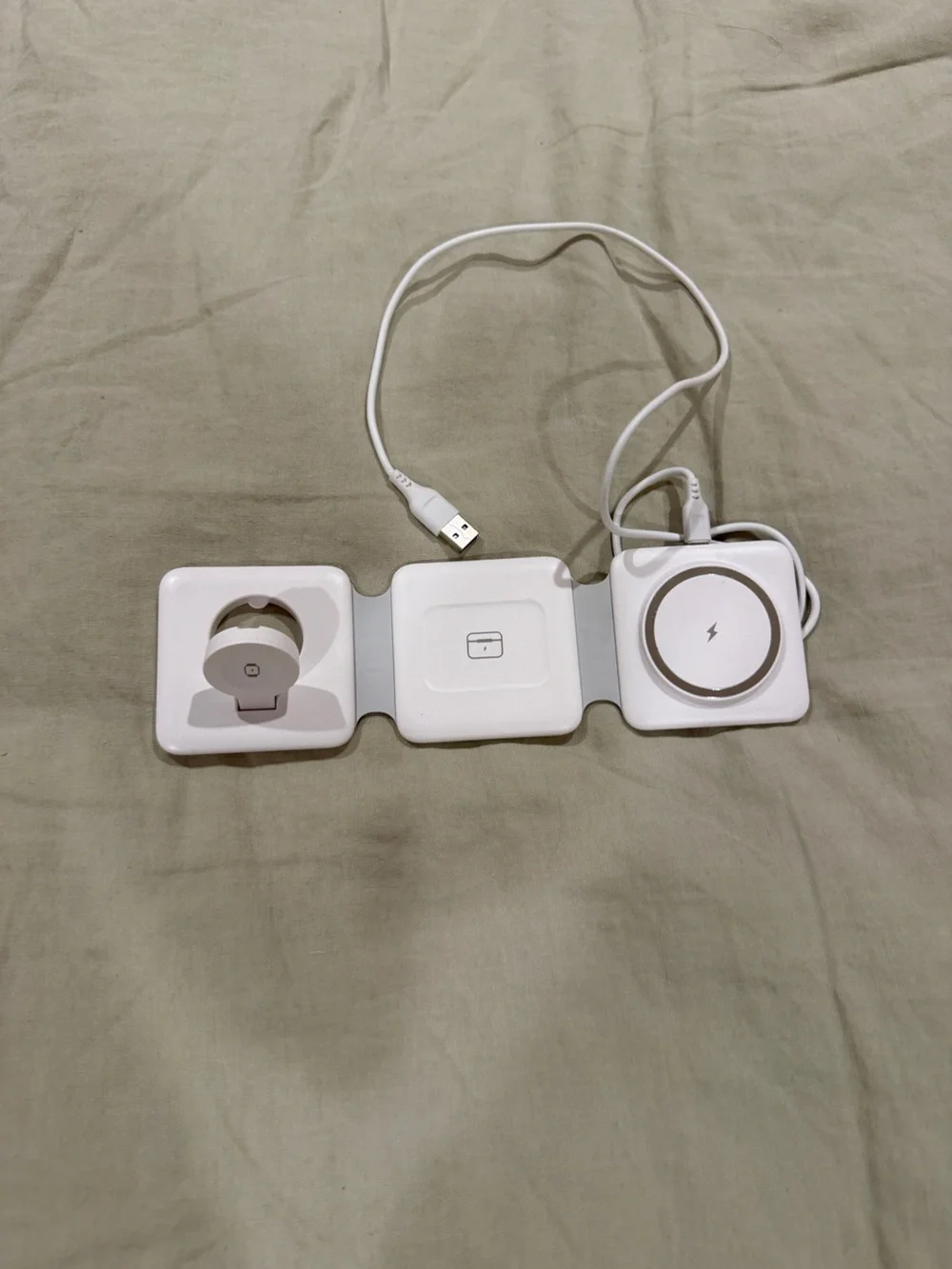 3-in-1 Wireless Charging Station Dock - White